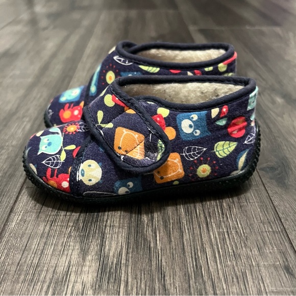 Cute Forest Friends Hard Bottom Sole Slippers - Picture 4 of 11